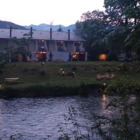 Moon River Suites #1 นอร์ทเบนด์ ภายนอก รูปภาพ